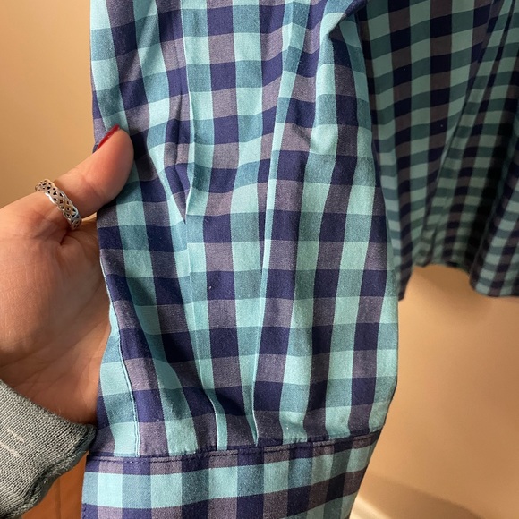 Mens Van Heusen Slim fit Blue Checkered Button Down - Picture 3 of 4